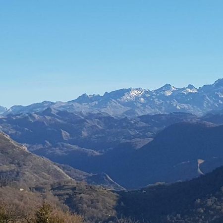 Casalacapillajelgueres Onís Exteriör bild